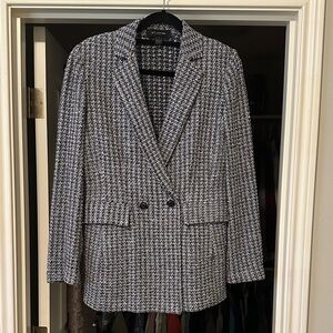 St. John Classic Navy and White Kitted Blazer